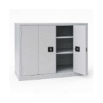 Armoire basse en métal avec portes pliantes et serrure – 2 étagères ajustables – Dimensions : 1000 x 1200 x 450 mm – Finition gris clair