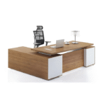 Bureau direction L bois clair – avec panneaux blancs