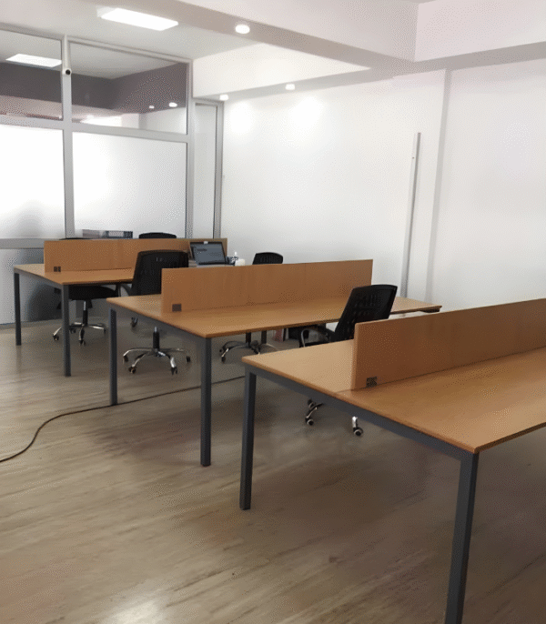 Postes de Travail Open Space – Design Moderne & Productivité Maximale