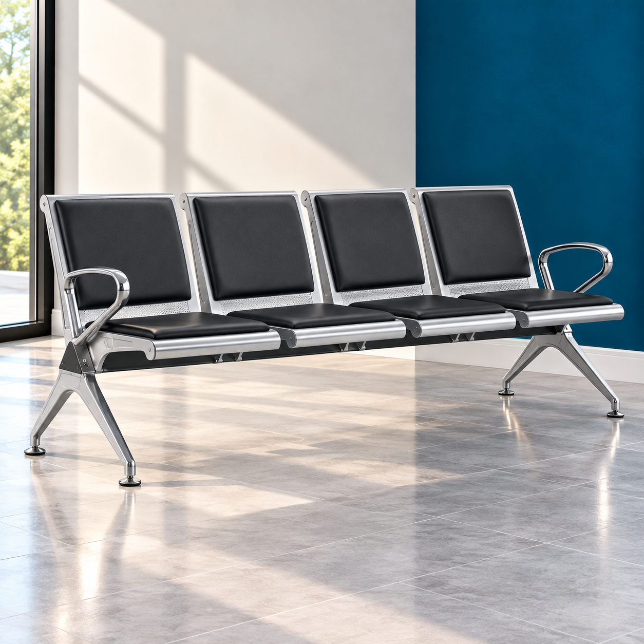 Banquette moderne dans un hall lumineux Banquette 4 Places – Simili Cuir Noir & Structure Chromée Premium – Image 1