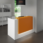 Comptoir d’accueil blanc & orange