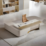Bureau professionnel avec rangements intégrés et design épuré