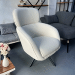 Fauteuil moderne à dossier courbé – Élégance douce et confort raffiné