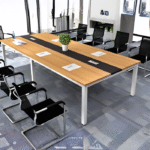 Table de réunion moderne – Ambiance professionnelle et soignée